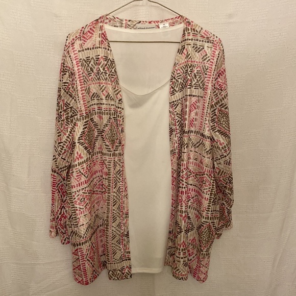 EUC Alfred Dunner 3/4 Sleeve Blouse with Detachable Necklace, size US 2X - Picture 3 of 10